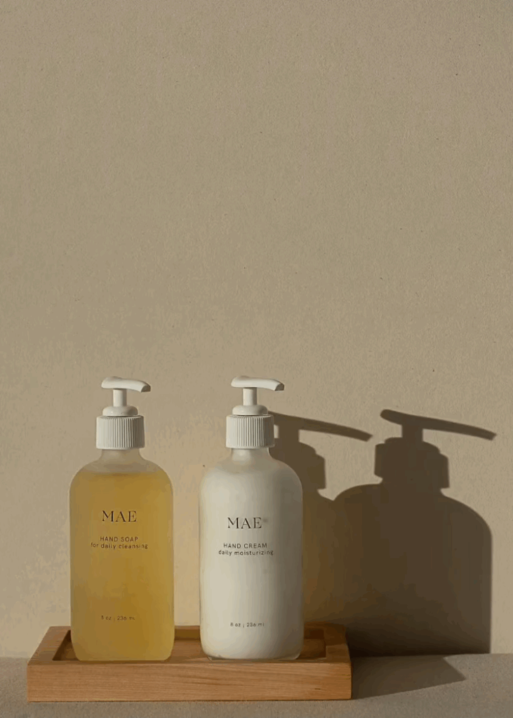 MAE_Hinoki_Hand_Soap2.heic